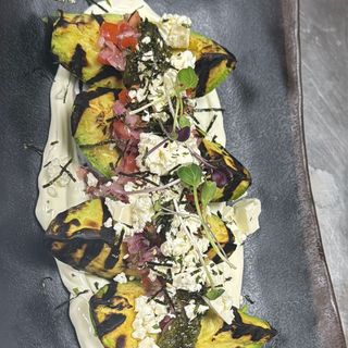 Aguacate a la parrilla