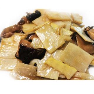 Bambu e funghi saltati