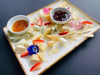 Сирне асорті