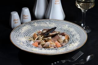 Spaghetti cu fructe de mare