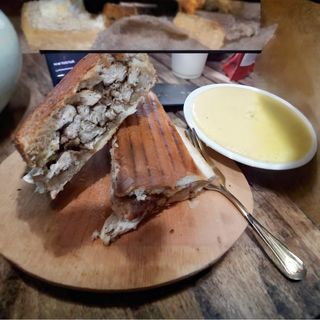 One Food Veal Sandwich, Grilled