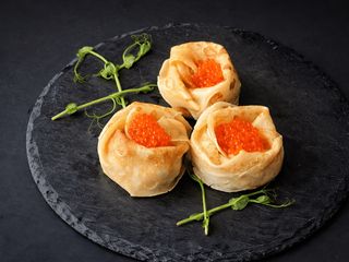Млинці з червоною ікрою (180g)