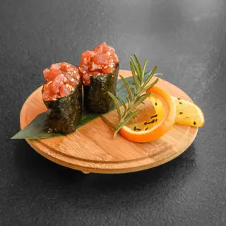 Gunkan tuna tatar