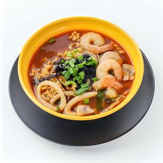 Рамен с морепродуктами (450г)