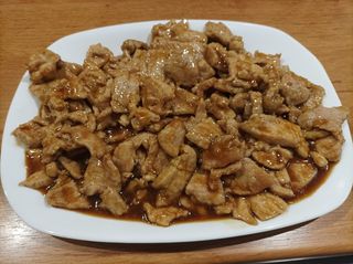 136. Свинско месо задушено (500гр)