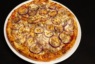 Pizza Tonno 50 