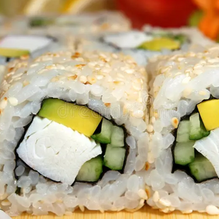 California Cangrejo, Pepino y Mayonesa (8 pzs.)