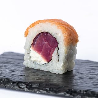 Uramaki Philadelphia love tuna