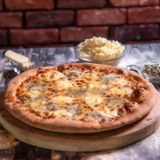 4 formaggi ( calzone)