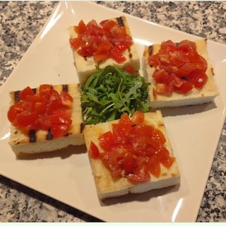 Bruschetta tomate 
