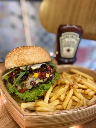 Mexican Corona burger (500г)