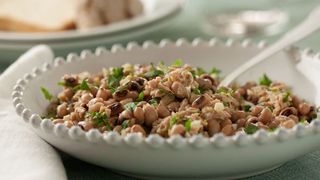 Salada de Atum  Com Feijao Frade