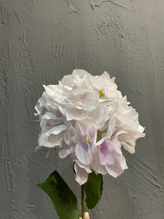 Komadno vještačko cvijeće