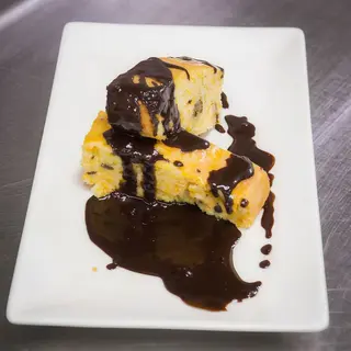 BIZCOCHO DE ZANAHORIAS y nueces con fondue de chocolate