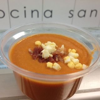 Salmorejo con Jamón y Huevo