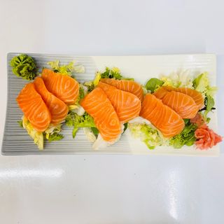 20. Sashimi De Salmón (9 Pzs.)