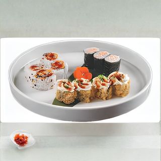 Sushikotto 4 hosomaki shakefurai, 3 miuramaki, 4 uramaki ebitem