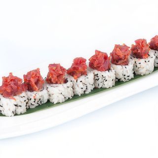 Uramaki spicy crispy tuna