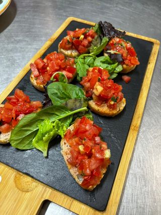 Bruschette cu roșii