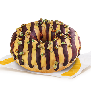 დონატი ფსტით