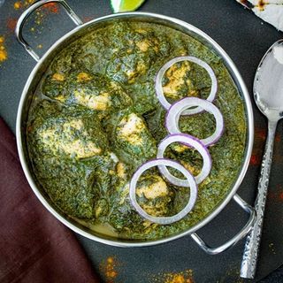CHICKEN SAAG VALA 