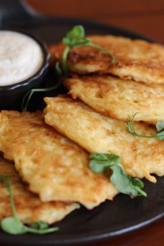 Деруни зі сметаною