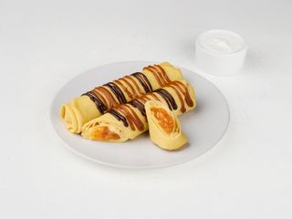 Налисники з абрикосами