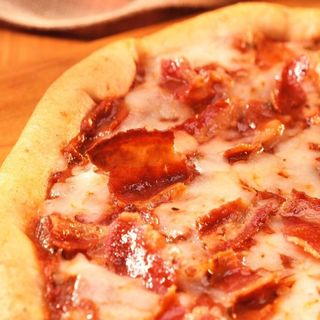 PIZZA DE BACON medio