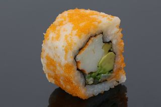 4 piecesCalifornia roll surimi
