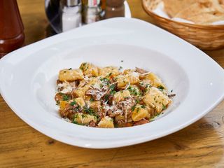 Domaće njoke u sosu od vrganja