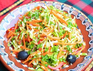 Салата зеле и моркови
