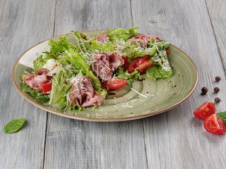 Салат з пастрамі (170g)