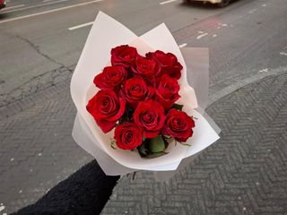 10 წითელი ვარდი