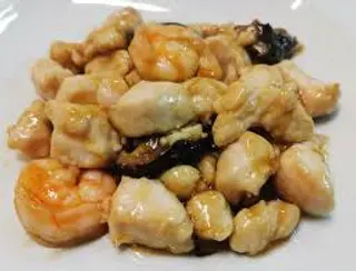 66 - Pollo con gamberi e funghi