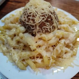 Patatas Con Queso Y Carne (1 Ración)