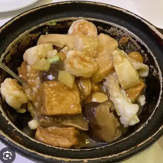 Cazuela De Dou-Fu Con Mariscos (dou-fu, soja)