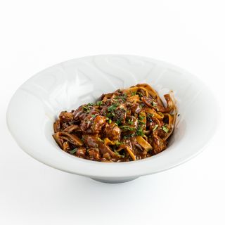 Tagliatelle z kurczakiem w sosie grzybowym