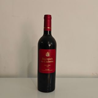 Vino tinto Marques de Caceres