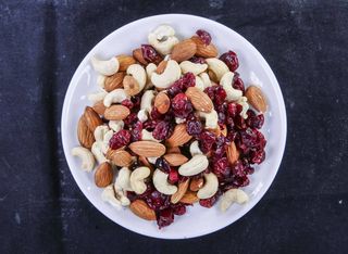 Суров лесен микс Мамините ядки (100гр)