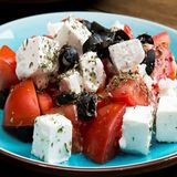 Tapa De Tomate Y Queso Fresco