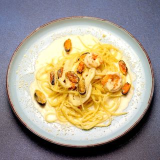 Паста з морепродуктами (230г)