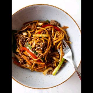 Beef fried noodles 