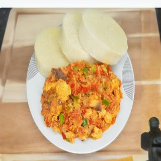 Boiled yam + egg sauce