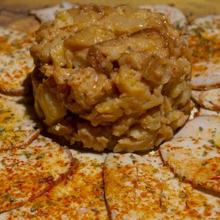 Lomo De Orza Con Patatas Panaderas Y Huevos