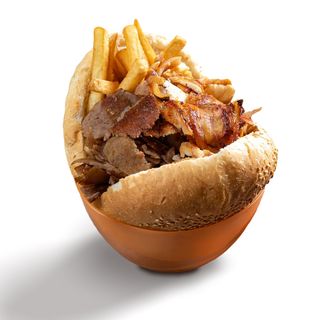 XL Kebab w Bułce z Frytki