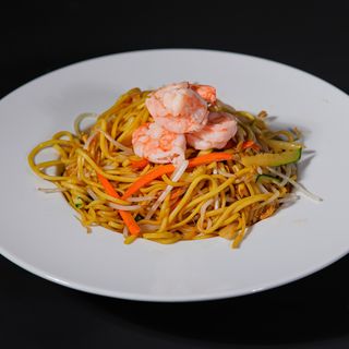 Spaghetti saltati con gamberi