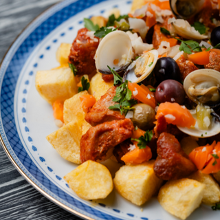 CARNE PORCO À ALENTEJANA