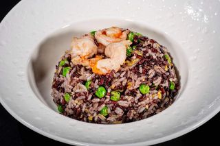 504 Riso misto con gamberi e verdure