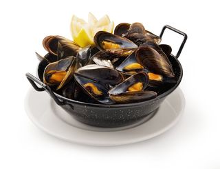 Tapa De Mejillones Al Vapor
