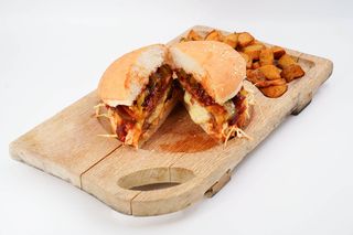 BBQ, punjen, ljut burger